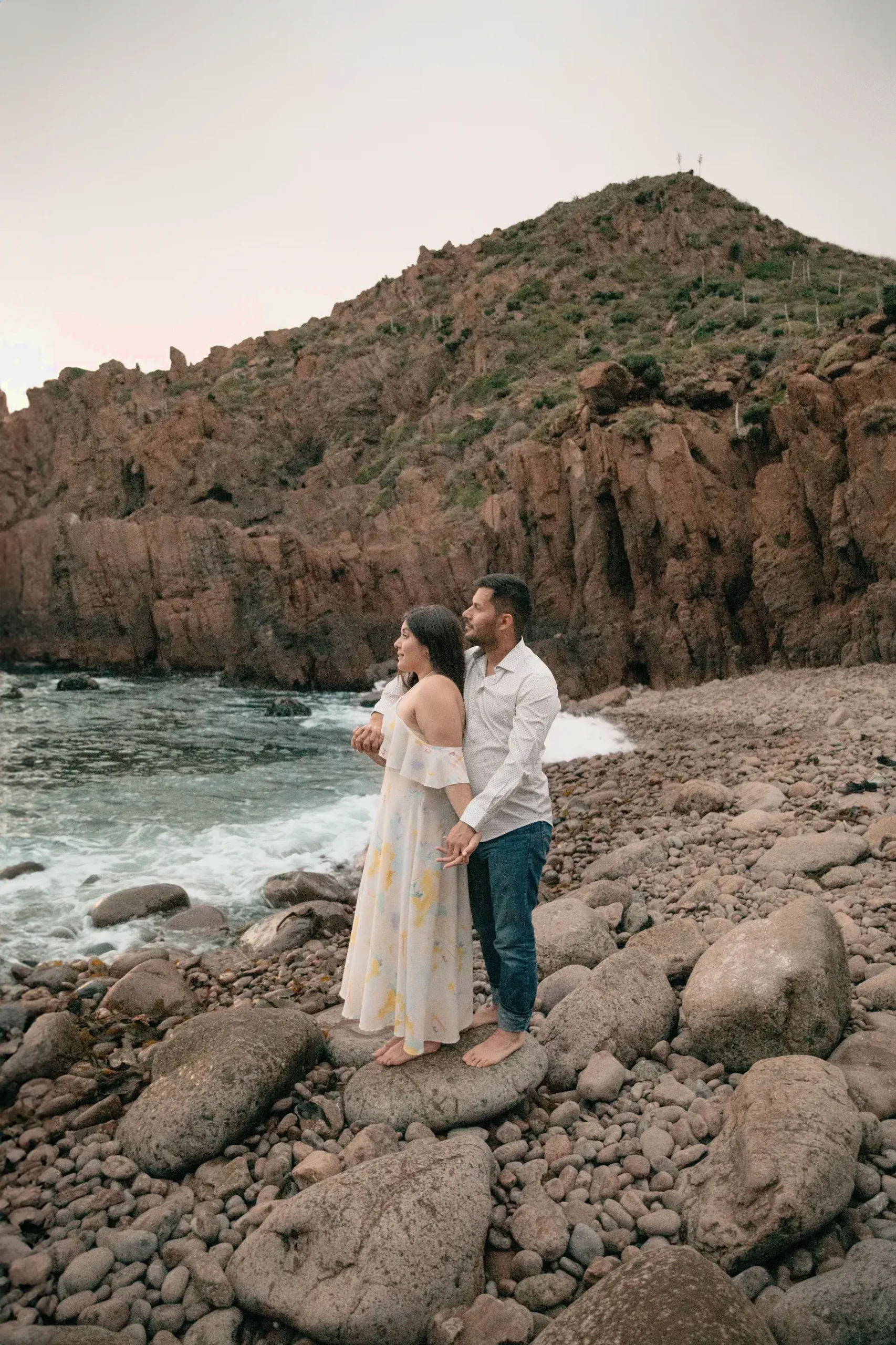 https://rafaelyfernanda.com/wp-content/uploads/2023/10/edited_values_webp_1-53-scaled.webp
