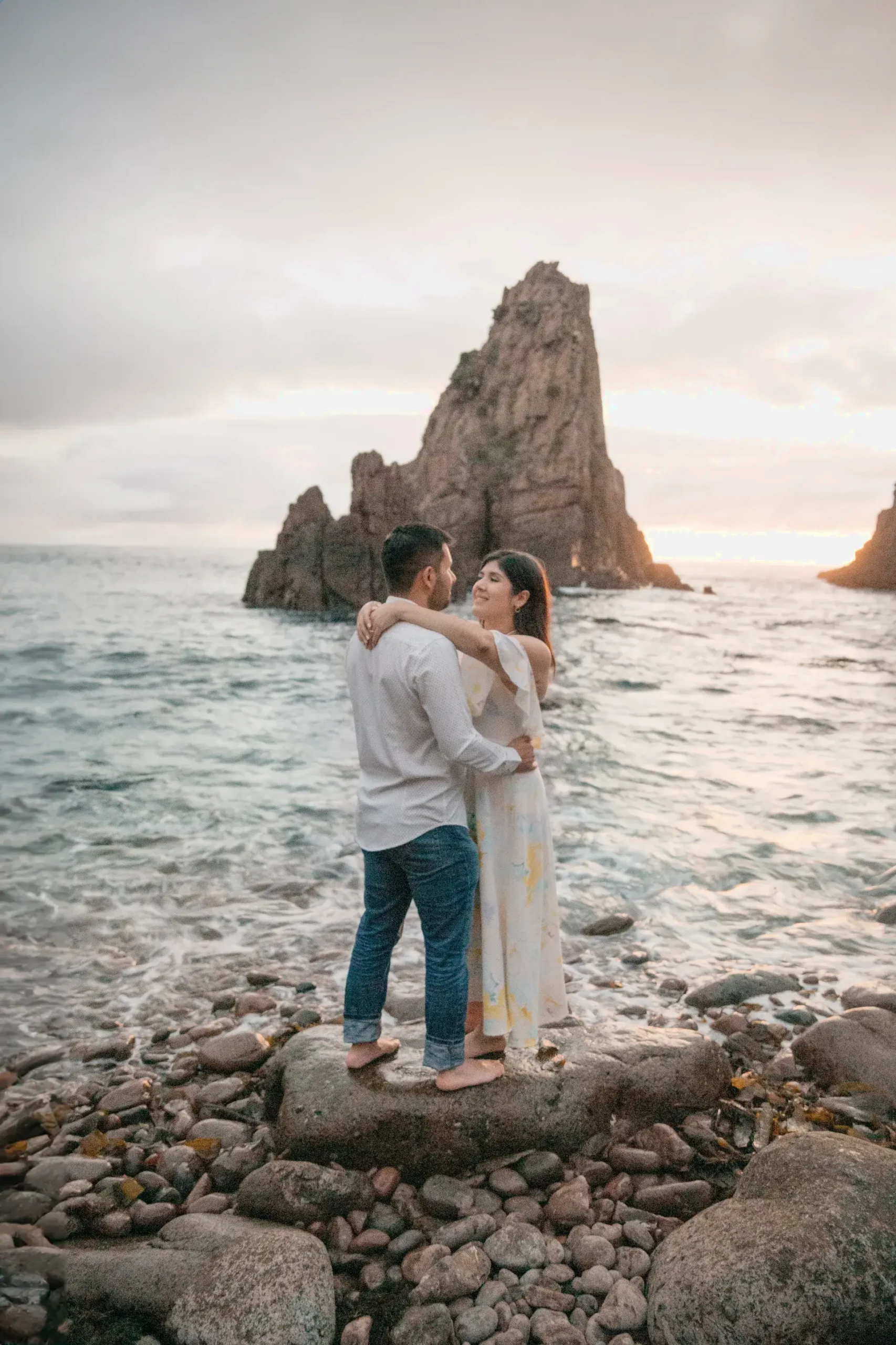 https://rafaelyfernanda.com/wp-content/uploads/2023/10/edited_values_webp_1-63-scaled.webp