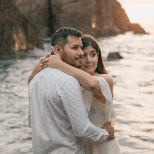 https://rafaelyfernanda.com/wp-content/uploads/2023/10/edited_values_webp_1-64-540x540.webp